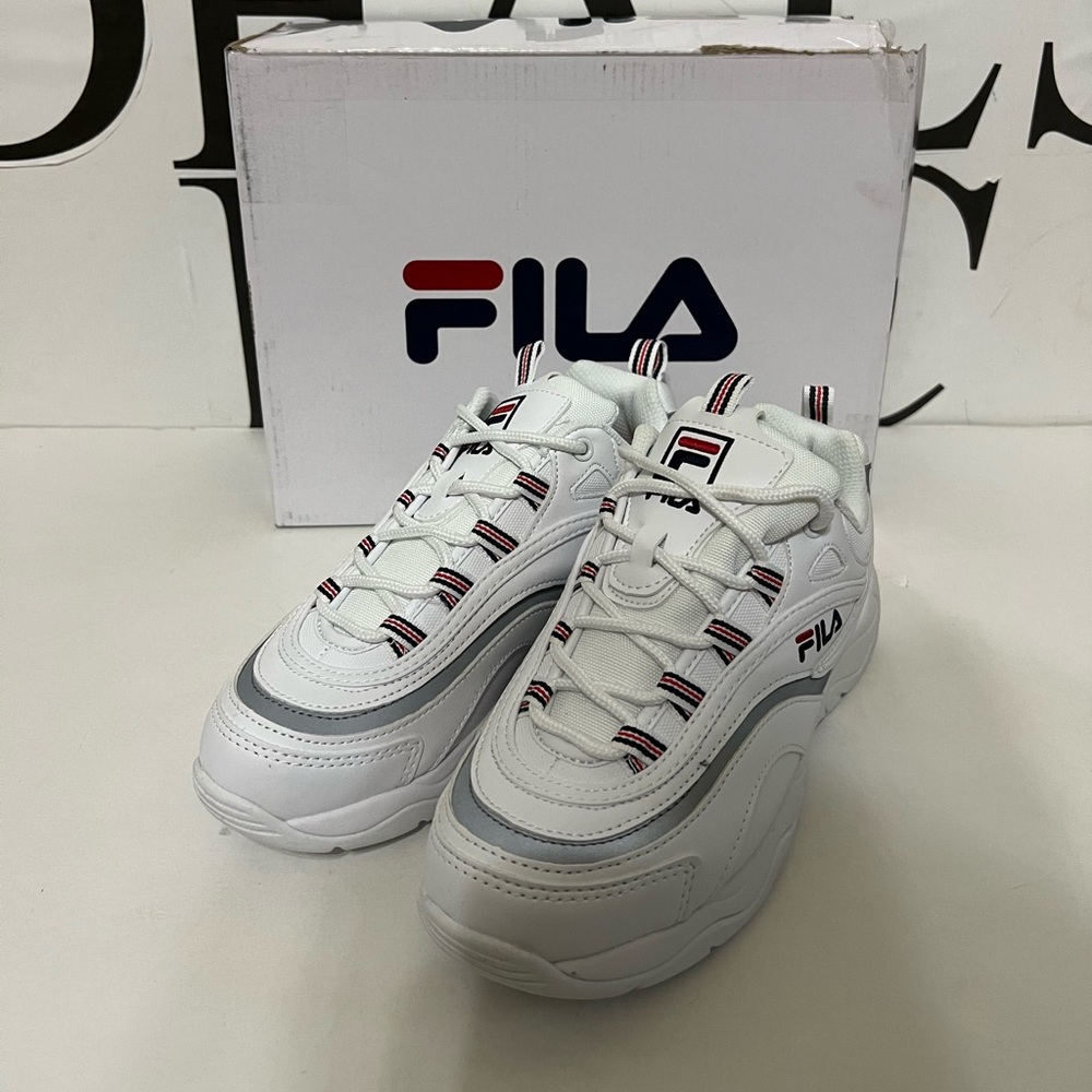 FILA Ray white grey colorway size 5.5